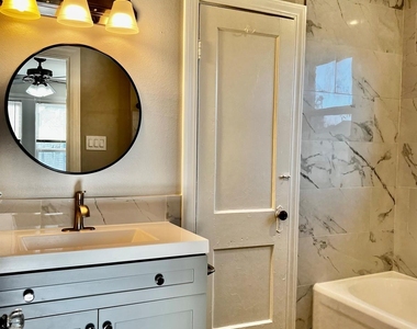 2411 Truxillo Street - Photo Thumbnail 12