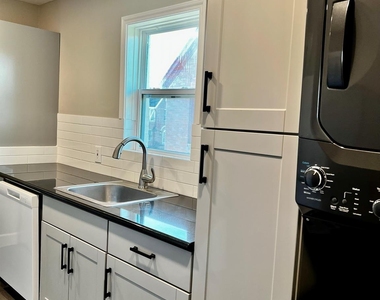 2411 Truxillo Street - Photo Thumbnail 2