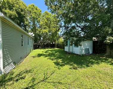 12733 Pecan Tree Court - Photo Thumbnail 19