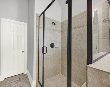 5206 Washington Avenue - Photo Thumbnail 17