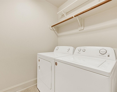 5206 Washington Avenue - Photo Thumbnail 20