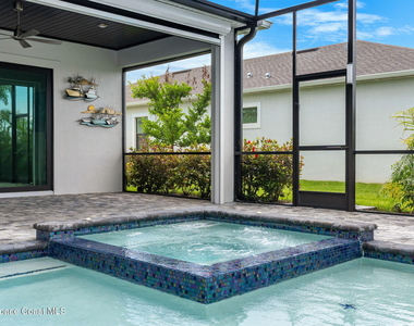 8904 Alister Drive - Photo Thumbnail 64