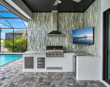8904 Alister Drive - Photo Thumbnail 54