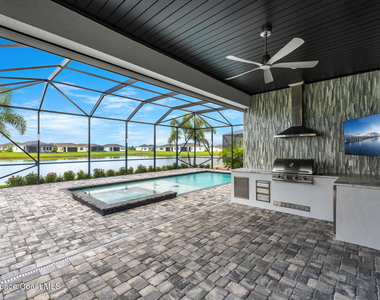 8904 Alister Drive - Photo Thumbnail 53