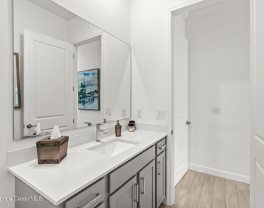 8904 Alister Drive - Photo Thumbnail 46