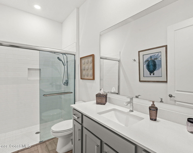 8904 Alister Drive - Photo Thumbnail 44
