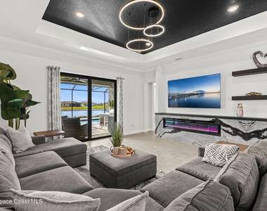 8904 Alister Drive - Photo Thumbnail 19
