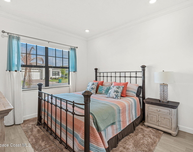8904 Alister Drive - Photo Thumbnail 34