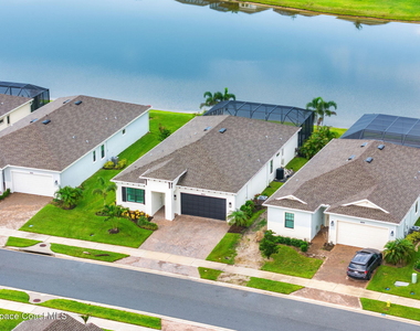 8904 Alister Drive - Photo Thumbnail 105
