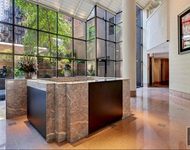 West 87th Street - Photo Thumbnail 9