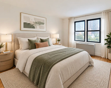 East 63 Street - Photo Thumbnail 2
