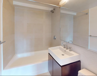 East 63 Street - Photo Thumbnail 9