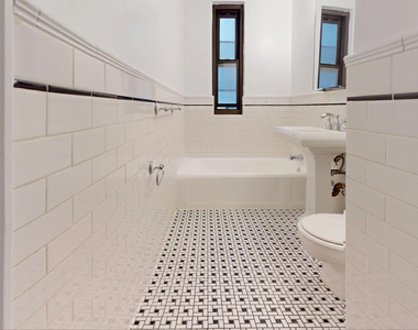 East 56 Street - Photo Thumbnail 12