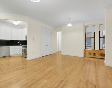 Madison Avenue - Photo Thumbnail 7