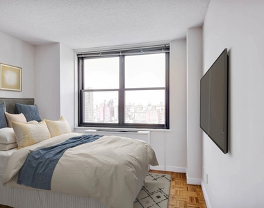 East 83rd Street - Photo Thumbnail 2