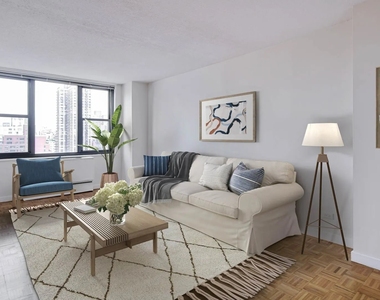 East 83rd Street - Photo Thumbnail 1
