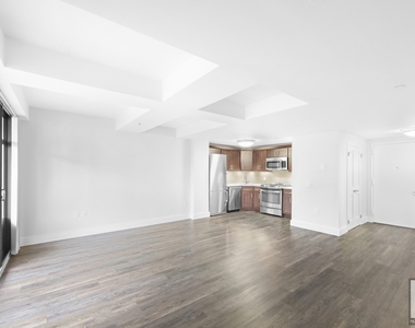 East 91st Street - Photo Thumbnail 1