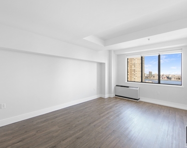 East 91st Street - Photo Thumbnail 1