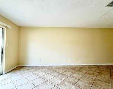 7501 Gallineta Court - Photo Thumbnail 33