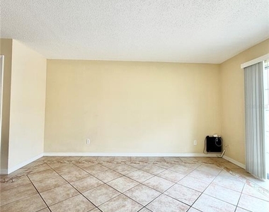 7501 Gallineta Court - Photo Thumbnail 32
