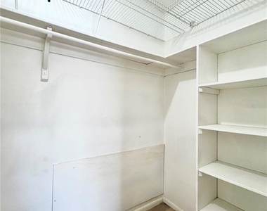 7501 Gallineta Court - Photo Thumbnail 23