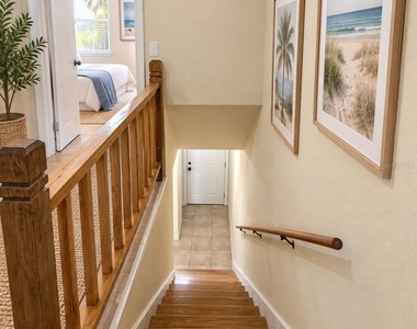 7501 Gallineta Court - Photo Thumbnail 17