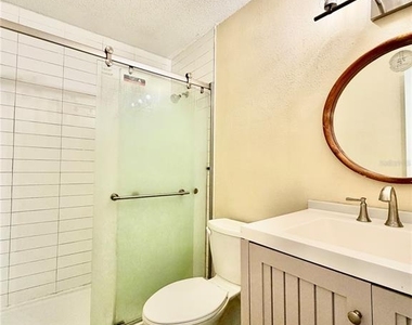 7501 Gallineta Court - Photo Thumbnail 19