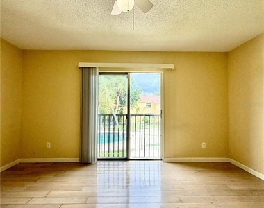 7501 Gallineta Court - Photo Thumbnail 10