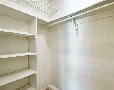 7501 Gallineta Court - Photo Thumbnail 12