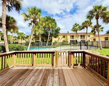 7501 Gallineta Court - Photo Thumbnail 39
