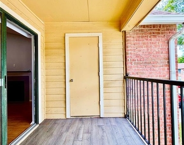 8643 Mallard Reserve Drive - Photo Thumbnail 34