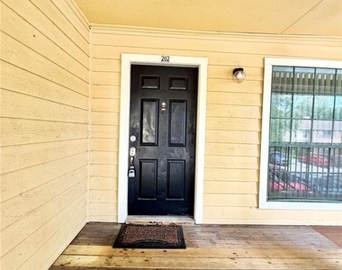 8643 Mallard Reserve Drive - Photo Thumbnail 3