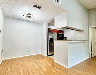 8643 Mallard Reserve Drive - Photo Thumbnail 23