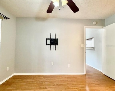 8643 Mallard Reserve Drive - Photo Thumbnail 27