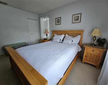 304 Grayston Place - Photo Thumbnail 20
