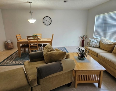304 Grayston Place - Photo Thumbnail 7