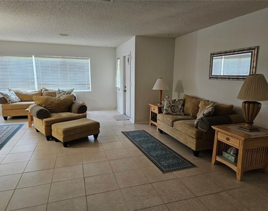 304 Grayston Place - Photo Thumbnail 6