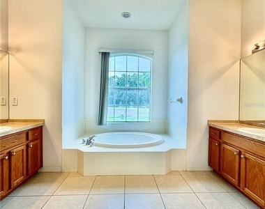 7006 Orvicti Court - Photo Thumbnail 14