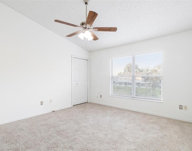 6340 Osprey Lake Circle - Photo Thumbnail 17