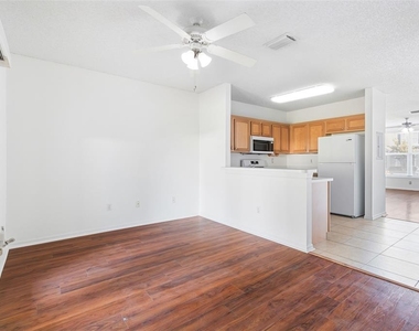 6340 Osprey Lake Circle - Photo Thumbnail 10