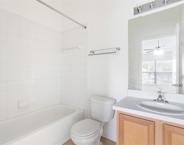 6340 Osprey Lake Circle - Photo Thumbnail 20