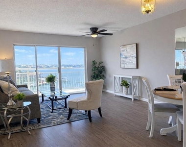 4900 Brittany Drive S - Photo Thumbnail 7