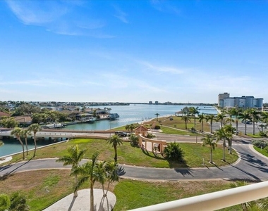 4900 Brittany Drive S - Photo Thumbnail 17