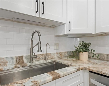 4900 Brittany Drive S - Photo Thumbnail 8