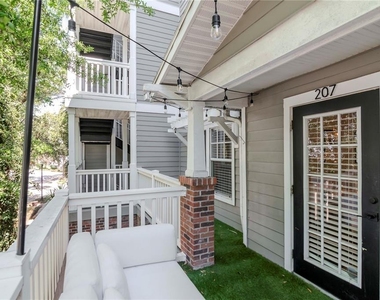 800 S Dakota Avenue - Photo Thumbnail 1