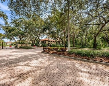 2112 Hammock Pine Boulevard - Photo Thumbnail 42