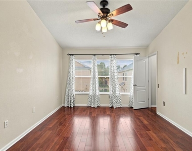 26606 Castleview Way - Photo Thumbnail 26