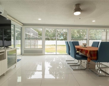 9446 Bayside Court - Photo Thumbnail 30