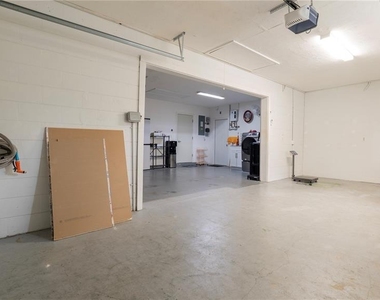 9446 Bayside Court - Photo Thumbnail 45