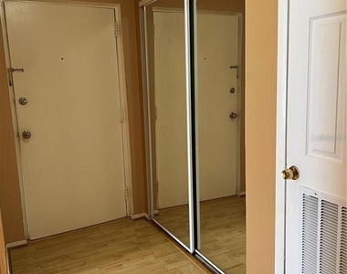 8542 10th Street N - Photo Thumbnail 10